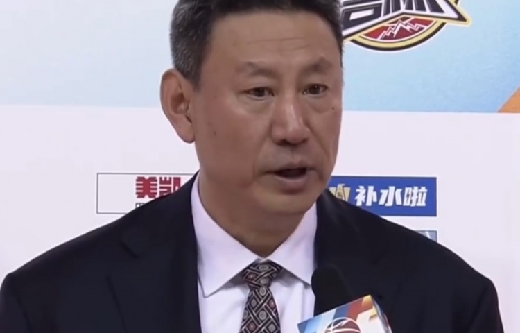 李楠:取胜比较艰难&不能叫客场惨胜 过去两次在吉林客场都输了 李楠:取胜比较艰难&不能叫客场惨胜 过去两次在吉林客场都输了