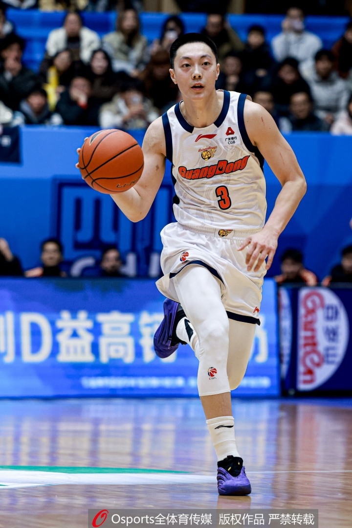 胡明轩:我们还有很大的成长空间 通过后面的比赛去不断进步 胡明轩:我们还有很大的成长空间 通过后面的比赛去不断进步