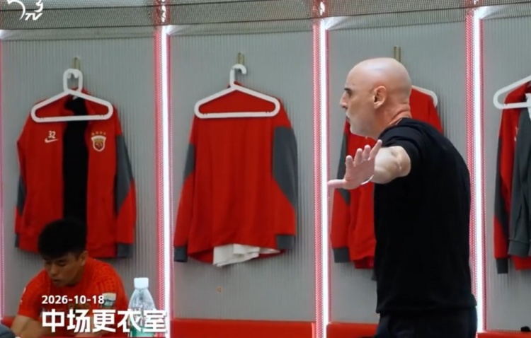 海港vs蓉城中场休息穆斯卡特喊话:对手就想保持比分让时间流逝 海港vs蓉城中场休息穆斯卡特喊话:对手就想保持比分让时间流逝