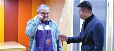 津媒:老帅吉梅内斯依旧关注津门虎,俱乐部期待主场圆满收官 津媒:老帅吉梅内斯依旧关注津门虎,俱乐部期待主场圆满收官